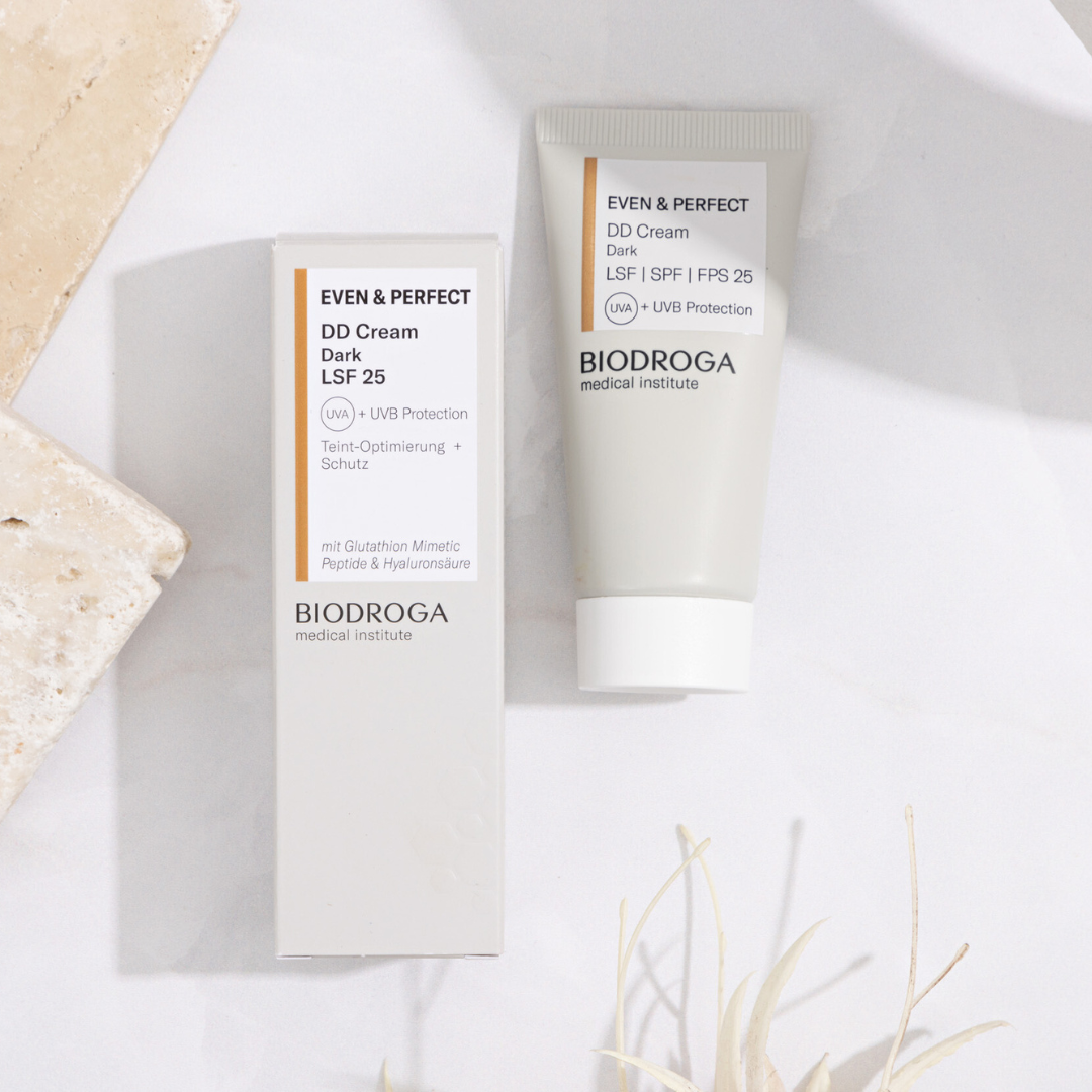 Biodroga-Even-Perfect-DD-Cream-Dark-SPF25-Box-Insitu-A.png